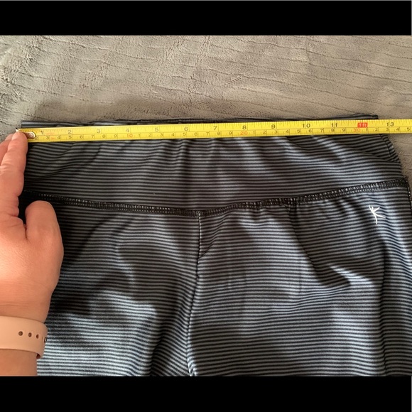 ✨3 for $25✨ Danskin Now crop leggings - Picture 3 of 11